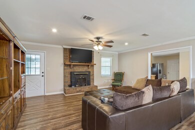 3083 Skyline Dr-11