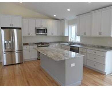 31 Benson St, Worcester, MA 01604 - photo 2