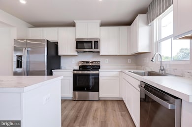 110 Sophie St, Strasburg, VA 22657 - photo 7