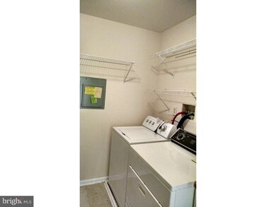 31 Dennis Ct, Hightstown, NJ 08520 - photo 7