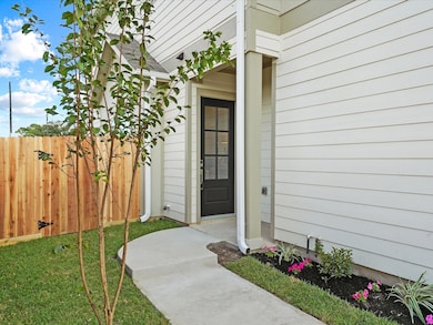 6453 Rena St, Houston, TX 77092 - photo 5