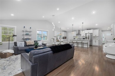 81 Stonebridge Ln, East Greenwich, RI 02818 - photo 6