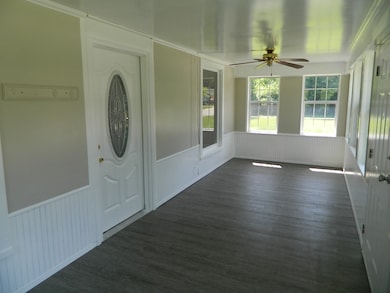 1816 York St, Elkhart, IN 46516 - photo 3