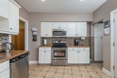 5119 W Wellington Ave, Chicago, IL 60641 - photo 7