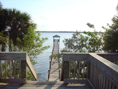 Pier