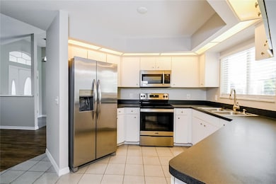 2609 Highlands Vue Pkwy, Lakeland, FL 33812 - photo 2