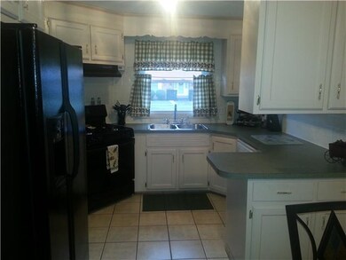 768 Payne Ave, North Tonawanda, NY 14120 - photo 3