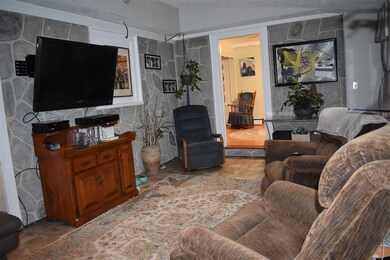 1021 Bodwell Rd, Manchester, NH 03109 - photo 5