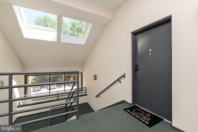 6903 Jones View Dr unit 3D, Baltimore, MD 21209 - photo 4