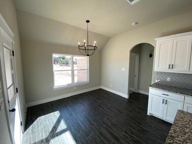 2001 Bedford Ct, Weatherford, TX 76088 - photo 6