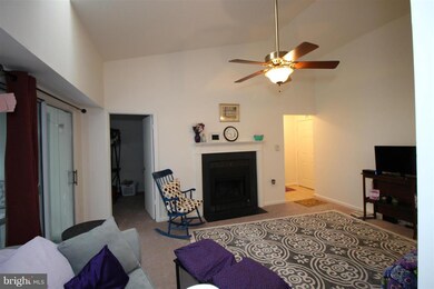 2765 Bordeaux Place unit 24B1, Woodbridge, VA 22192 - photo 3