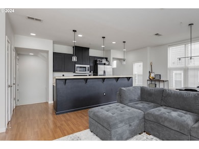 10842 NE Red Wing Way unit 203, Hillsboro, OR 97006 - photo 6