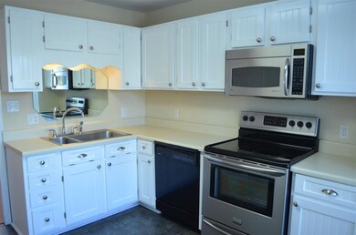 341 Lakepoint Dr, Gadsden, AL 35901 - photo 7