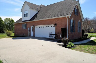 165 Avery Ct, Manchester, TN 37355 - photo 3