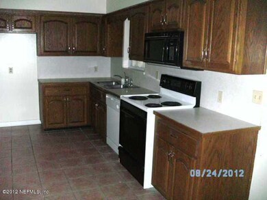 4059 Windy Gale Dr N, Jacksonville, FL 32218 - photo 3