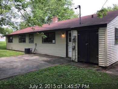 17910 Thomas Ln, Country Club Hills, IL 60478 - photo 2