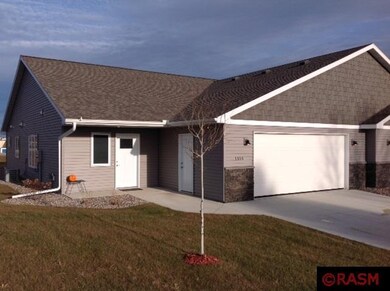 1314 Birchwood Dr, New Ulm, MN 56073 - photo 2