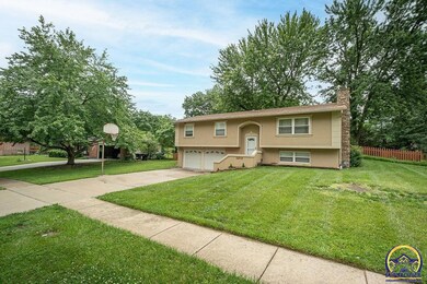 4819 SW Commanche Rd, Topeka, KS 66614 - photo 3