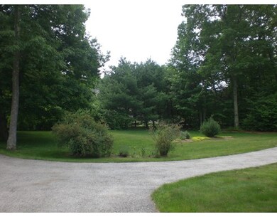 22 Sullivan Blvd, Oxford, MA 01540 - photo 4