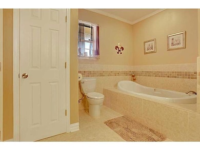 Master Bath/Spa. Huge 11x14 Master bath has double