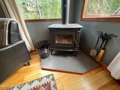 10251 Crest View Ln, Eagle River, AK 99577 - photo 4