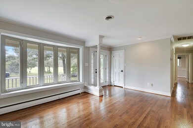 8915 Fort Hunt Rd, Alexandria, VA 22308 - photo 3