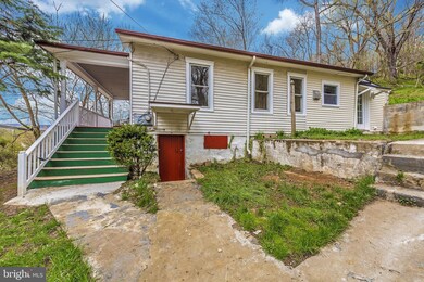 264 Knoxville Rd, Knoxville, MD 21758 - photo 2