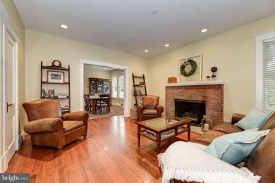 213 Longview Dr, Alexandria, VA 22314 - photo 6