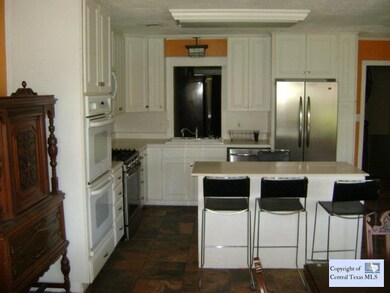 617 Blanco St, San Marcos, TX 78666 - photo 2