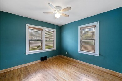 3127 Hickman Rd, Des Moines, IA 50310 - photo 7