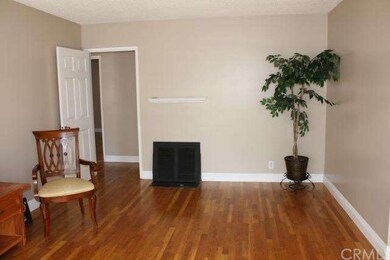 living romm to bedrooms