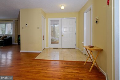 10 Margaret Ct, Princeton Junction, NJ 08550 - photo 4