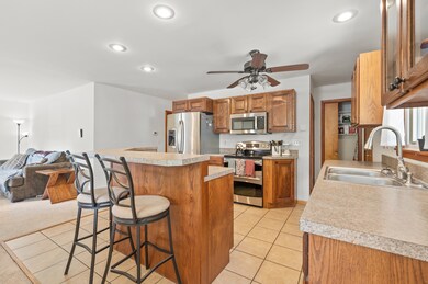 3034 Fairlawn Ct, Columbus, IN 47203 - photo 7