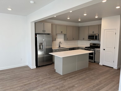 2140 W Stardew St unit 536, Eagle Mountain, UT 84005 - photo 2