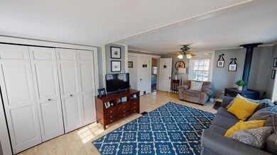 239 King St, Boscawen, NH 03303 - photo 5