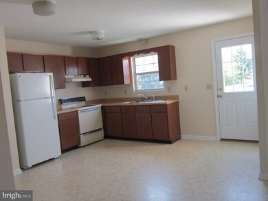 210 Nottoway Dr, Stephens City, VA 22655 - photo 4