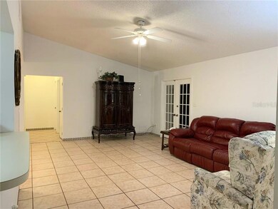 Living Room w Breakfast Bar