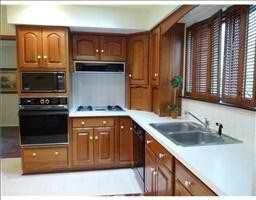 2751 Aurora St, Ann Arbor, MI 48105 - photo 5