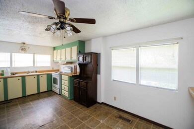 360 Hunters Place, Thomasville, GA 31757 - photo 5