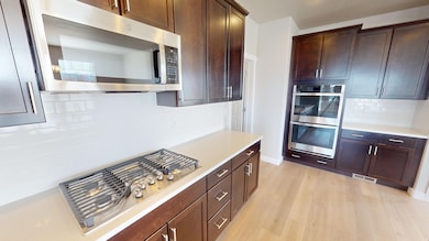 633 W Junegrass Ln, Tooele, UT 84074 - photo 7