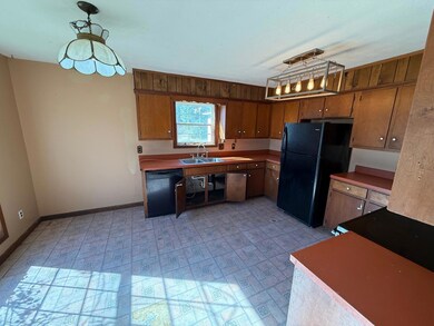 151 N Gambrell St (5)