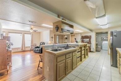 304 W 1st St, Springtown, TX 76082 - photo 7