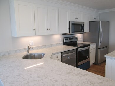 31 Off Boundary St unit singlefamil, Kingston, MA 02364 - photo 2