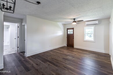 131 Johnny Baird Ln-10