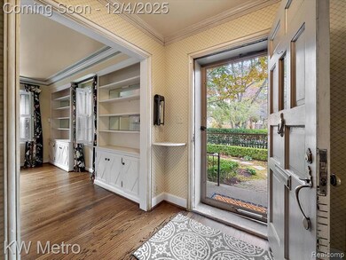 340 Kercheval Ave, Grosse Pointe Farms, MI 48236 - photo 4