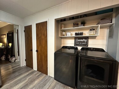 1005 E 10th St, Cushing, OK 74023 - photo 6