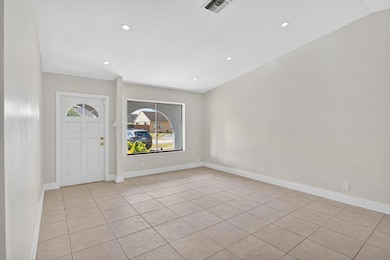 9241 N Cypress Cir, Miramar, FL 33025 - photo 6