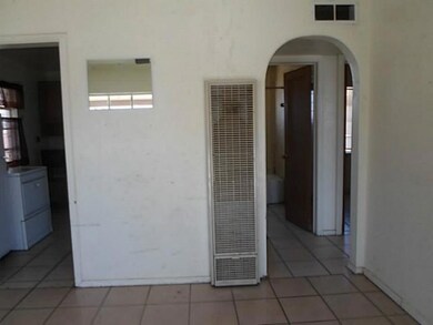 324 Milton Rd unit B, El Paso, TX 79915 - photo 7