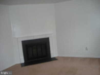 522 Burlington Ct, Edgewood, MD 21040 - photo 6