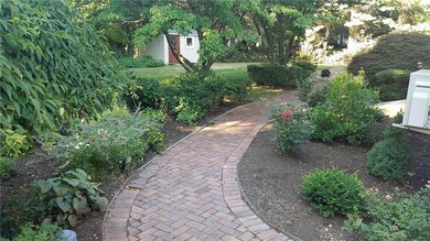 411 Cowesett Rd, Warwick, RI 02886 - photo 5